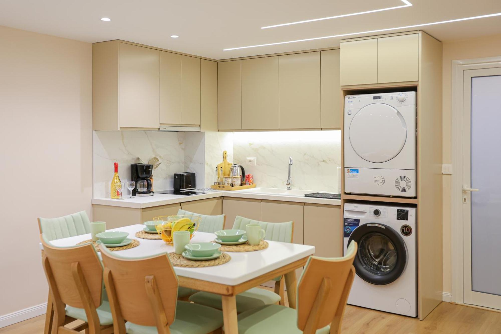 Arial Lofts Hotell Vlorë Exteriör bild